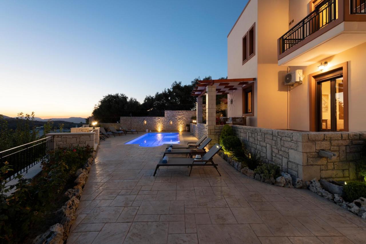 Ageri Traditional Villa Aryiroúpolis エクステリア 写真