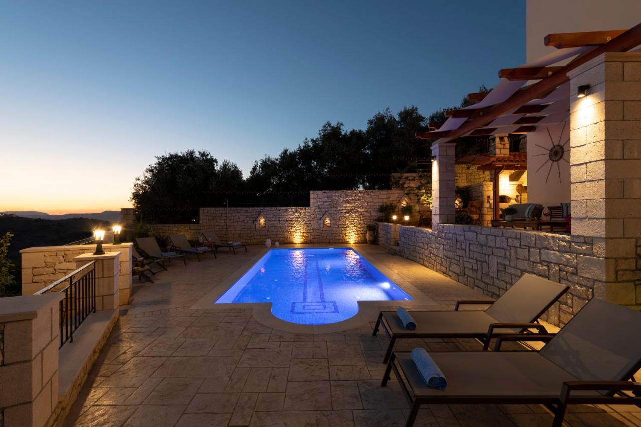 Ageri Traditional Villa Aryiroúpolis エクステリア 写真